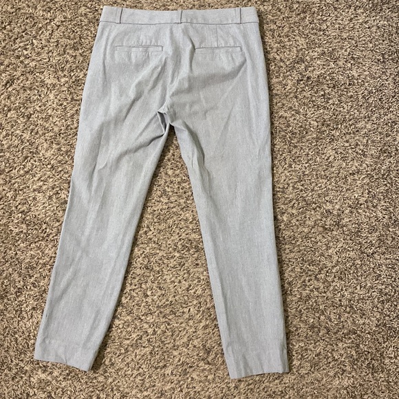 New without tags Banana Republic Sloan Fit gray trouser size 4. - Picture 4 of 4